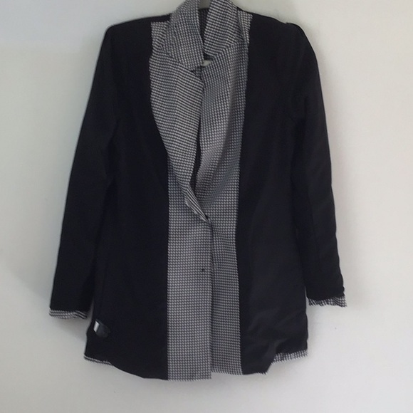 Rachel Zoe black and white checked blazer.  Size 2. Runs big. NWT - Picture 7 of 10